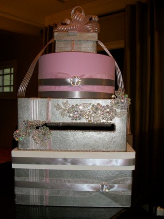 For more ideas go to Offbeat bride wedding card boxes